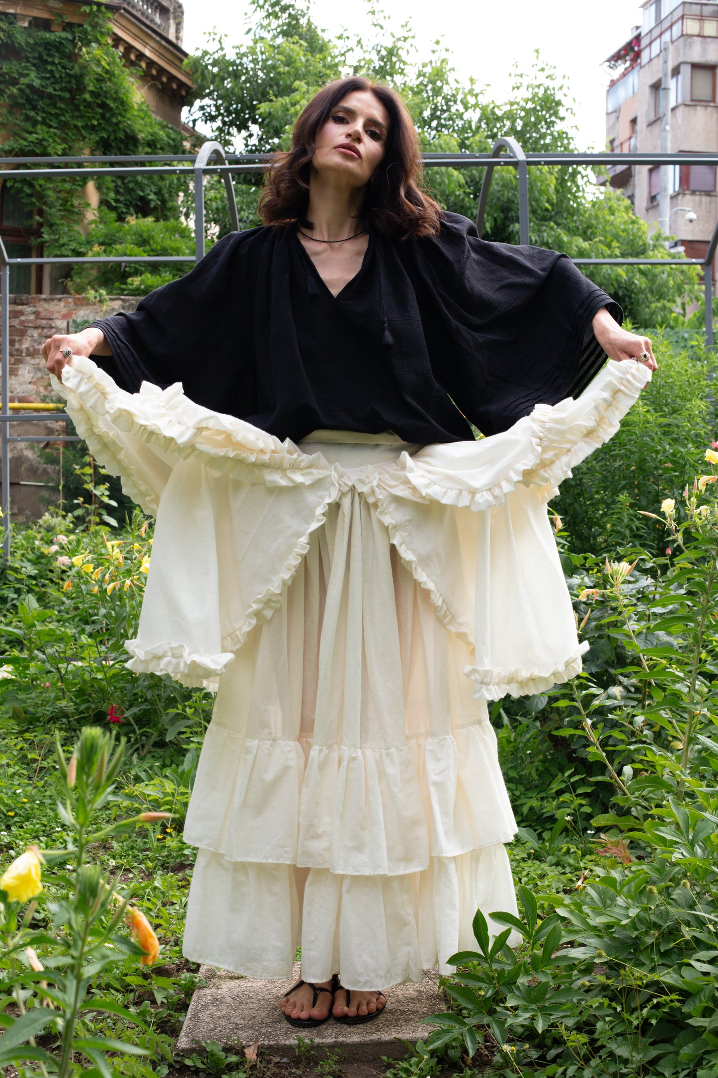 Stormy skirt with detachable ruffles