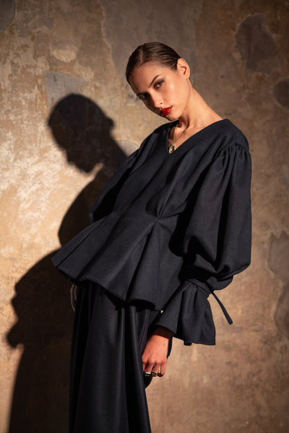 La chic and cool blouse