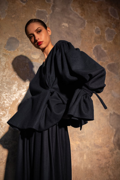 La chic and cool blouse